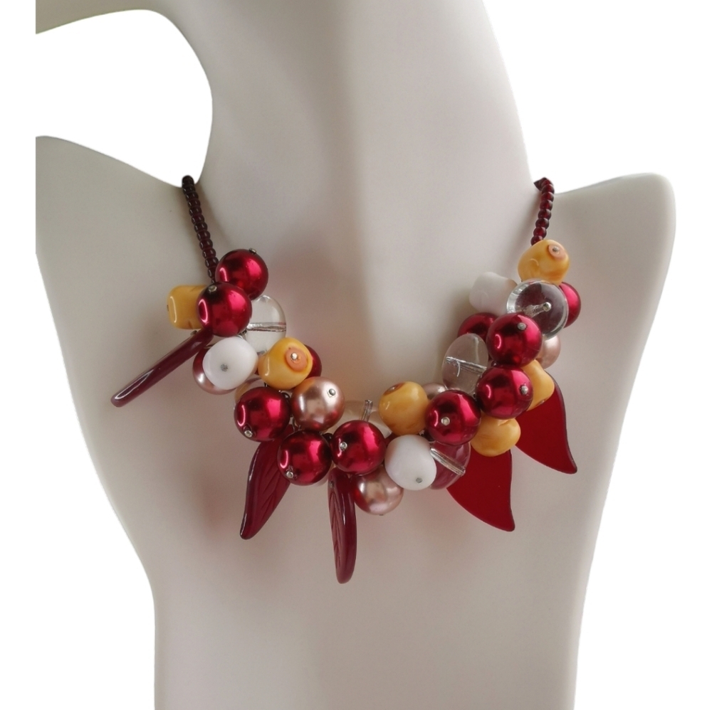 Vintage Czech fire polished glass bead necklace in reds